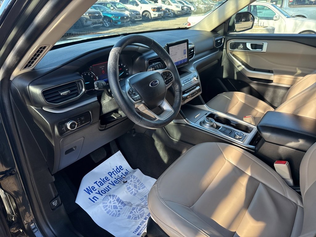 Used 2022 Ford Explorer XLT w/ Equipment Group 202A image 20