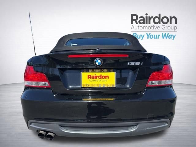 Used 2011 BMW 135i Convertible image 7