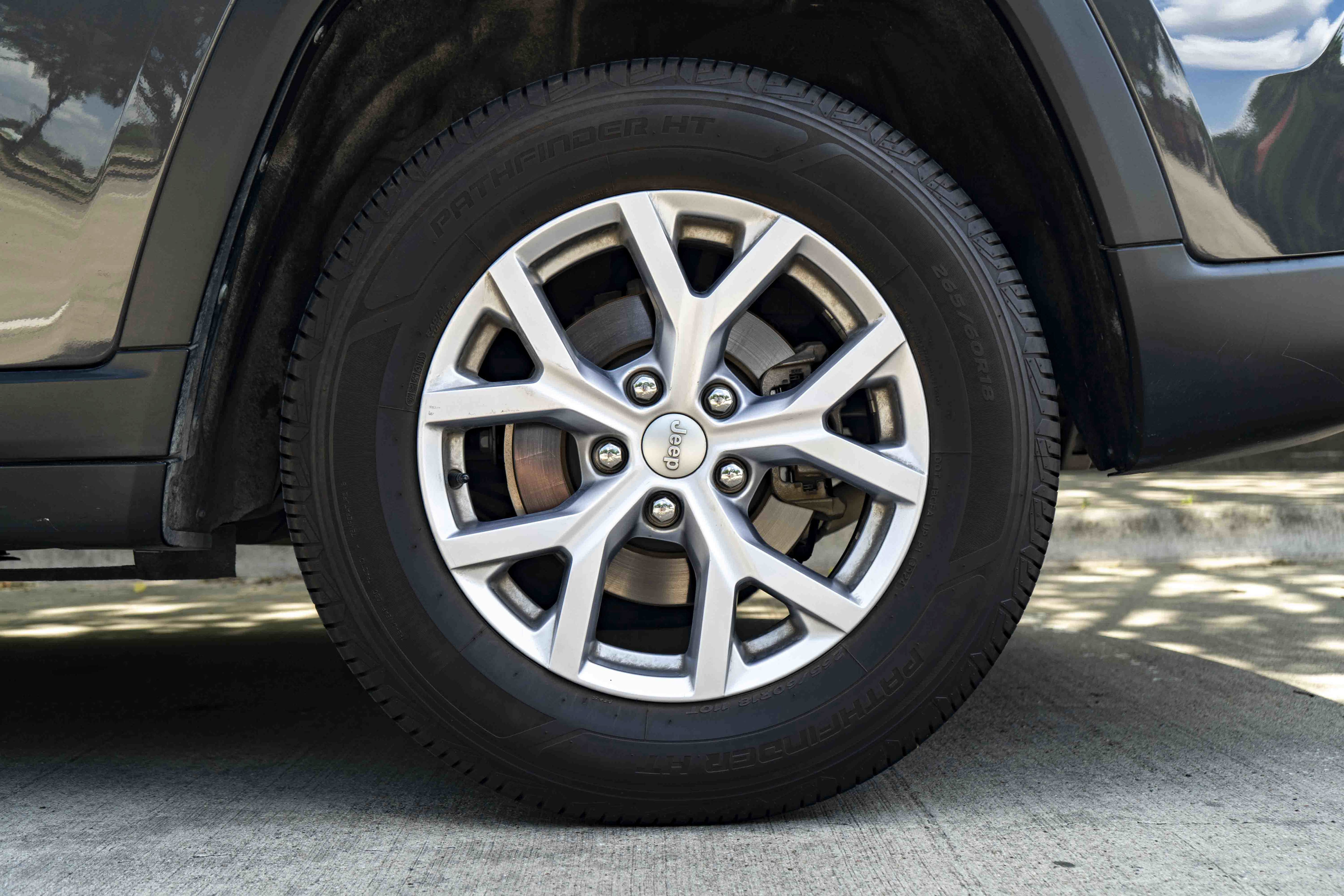 Used 2022 Jeep Grand Cherokee Limited RWD image 14