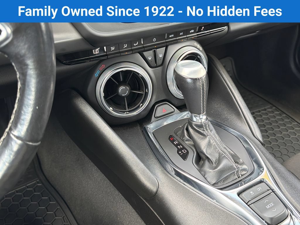Used 2022 Chevrolet Camaro LT RWD image 28
