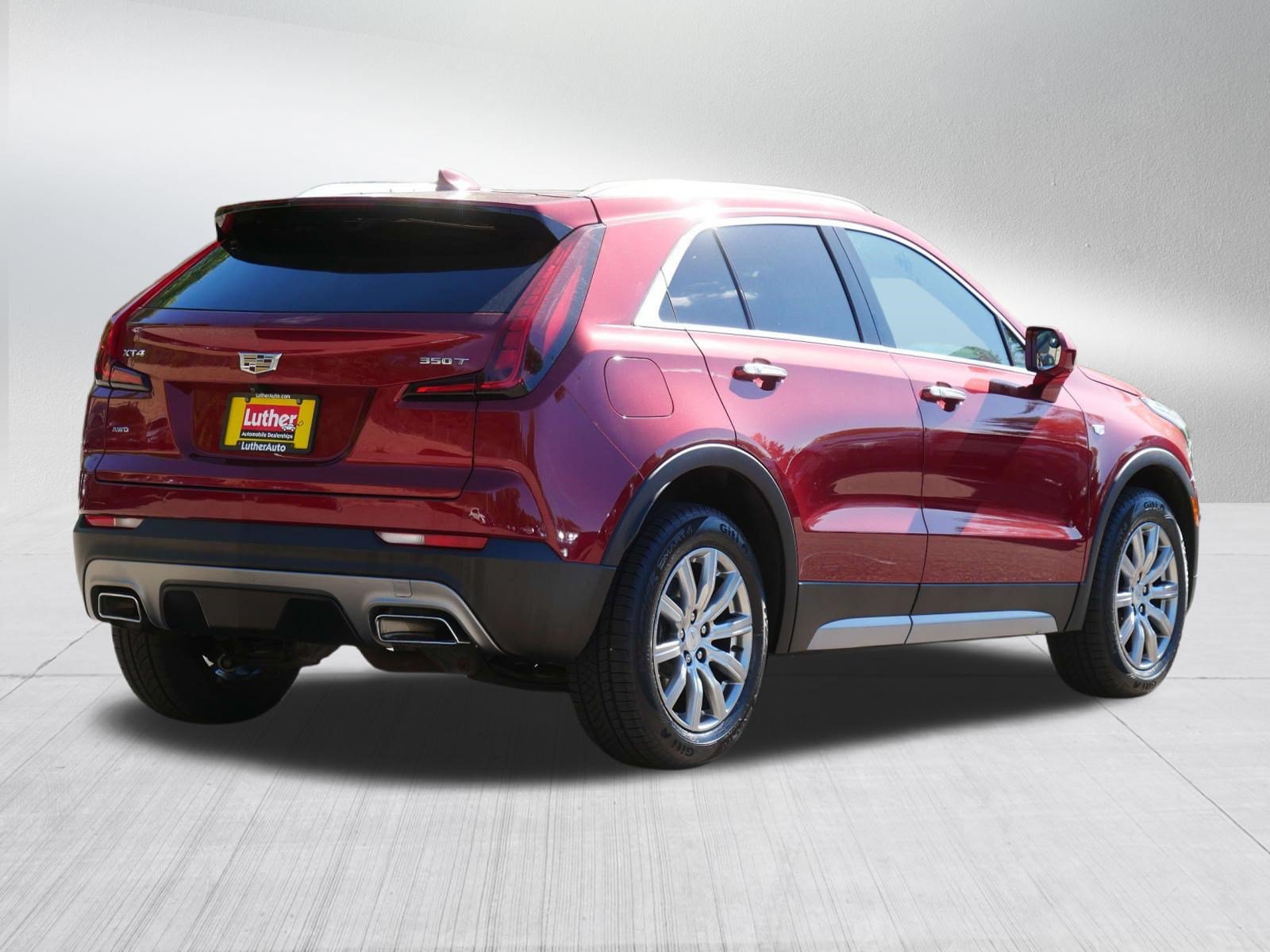 Used 2020 Cadillac XT4 Premium Luxury w/ Trailering Package AWD/4WD image 7