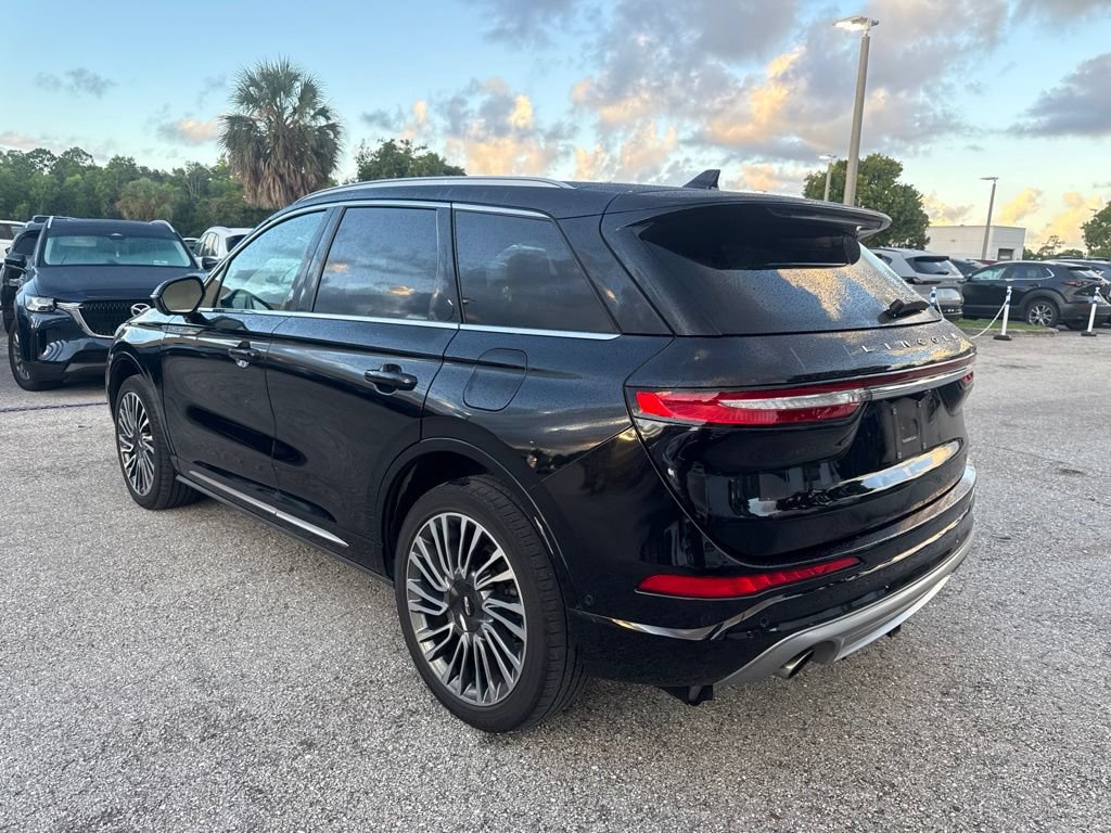 Used 2020 Lincoln Corsair Reserve w/ Equipment Group 201A AWD/4WD image 3