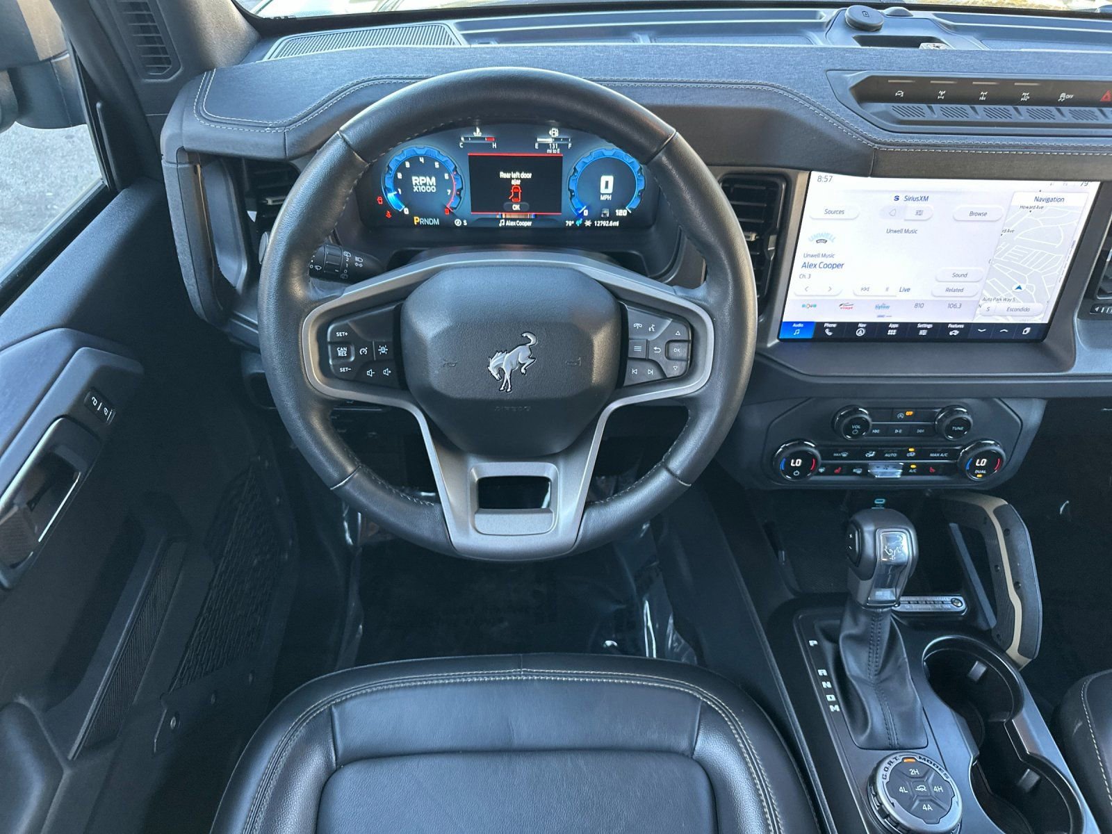 Used 2025 Ford Bronco Badlands image 17