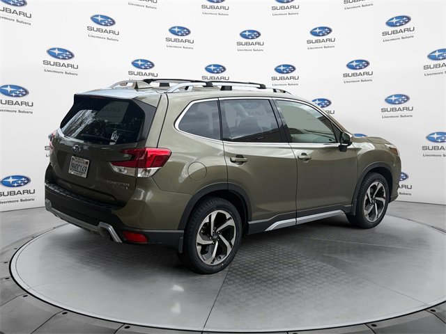 Used 2023 Subaru Forester Touring w/ Popular Package #2 image 4