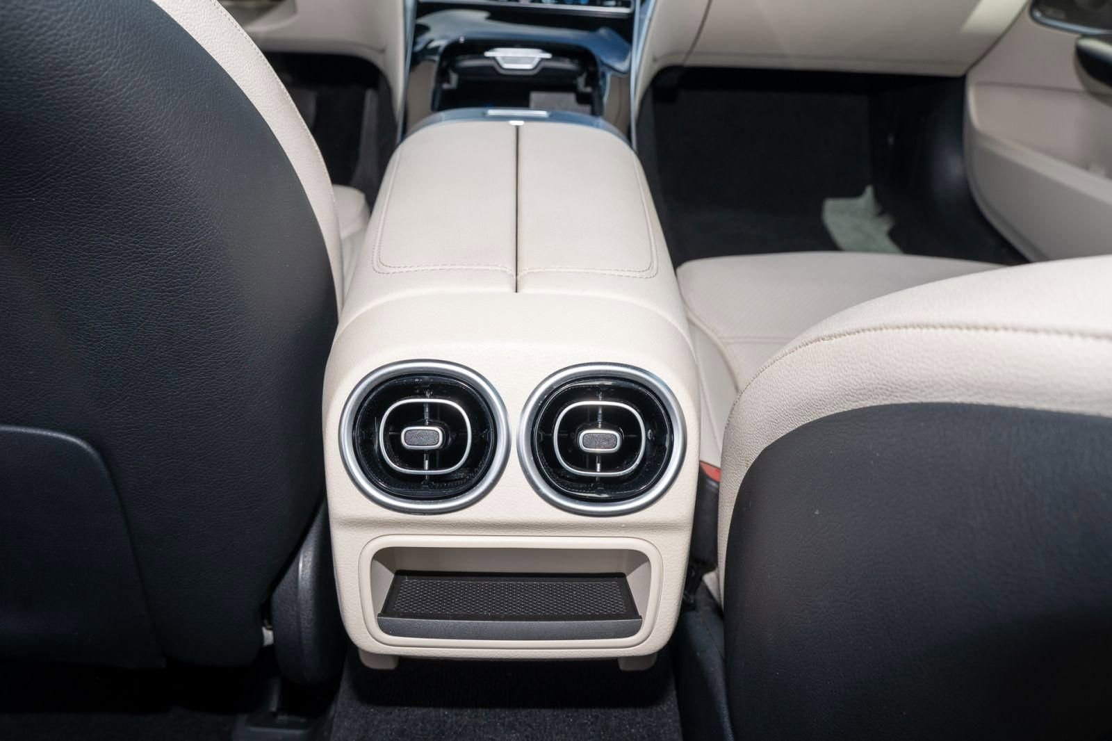 Used 2022 Mercedes-Benz C 300 4MATIC Sedan w/ Exclusive Trim Package image 20