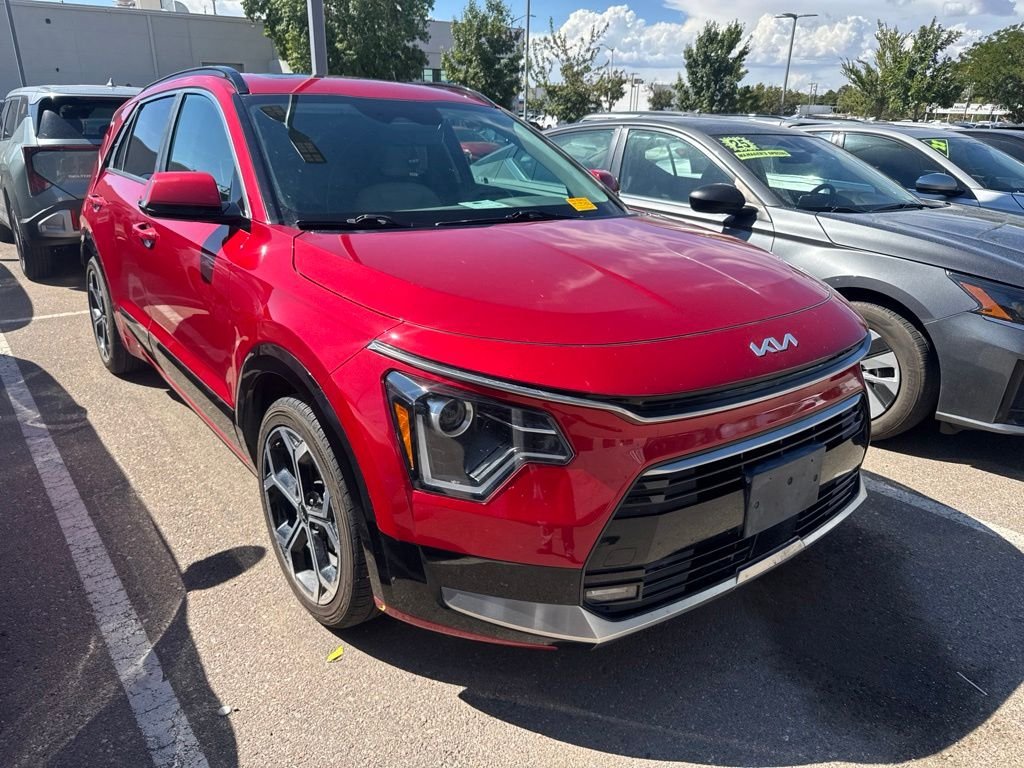 Used 2024 Kia Niro EX Touring