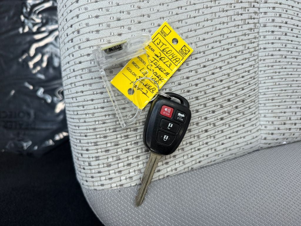 Used 2013 Toyota Camry LE FWD image 28
