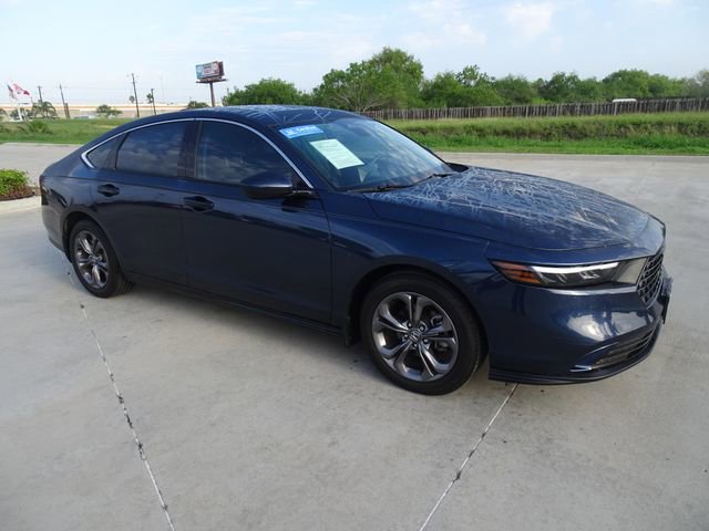 Used 2024 Honda Accord EX image 3