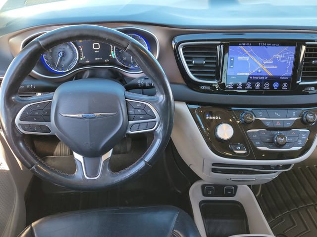 Used 2017 Chrysler Pacifica Touring-L Plus image 11