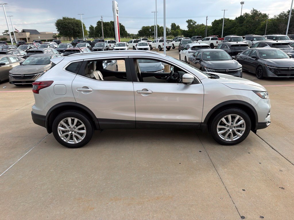 Used 2022 Nissan Rogue Sport SV w/ Technology Package AWD/4WD image 6