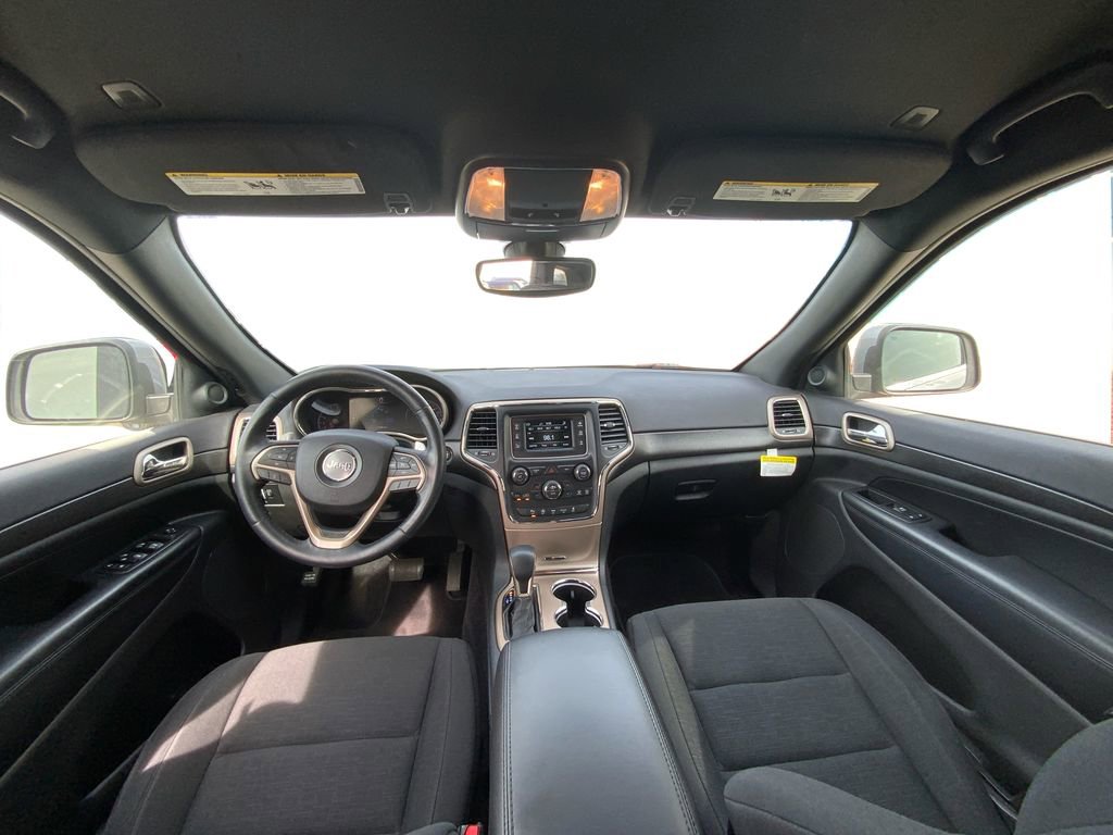 Used 2017 Jeep Grand Cherokee Laredo image 13