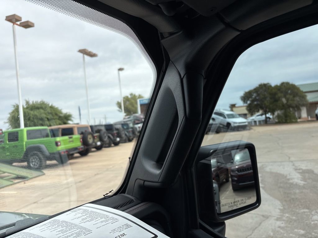 Used 2023 Jeep Gladiator Mojave w/ LED Lighting Group AWD/4WD image 35