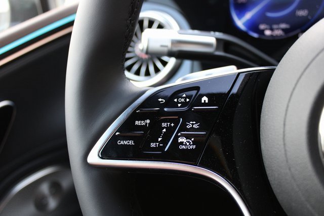 Used 2023 Mercedes-Benz EQS 580 4MATIC Sedan image 9