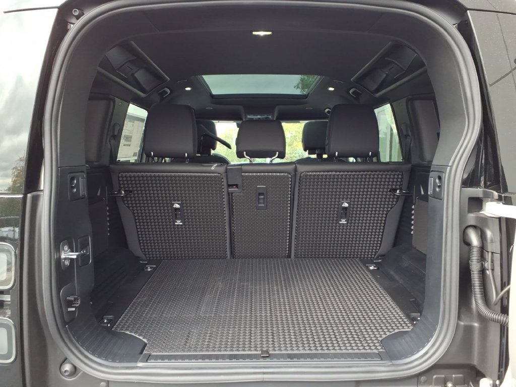 New 2026 Land Rover Defender 110 S AWD/4WD image 26