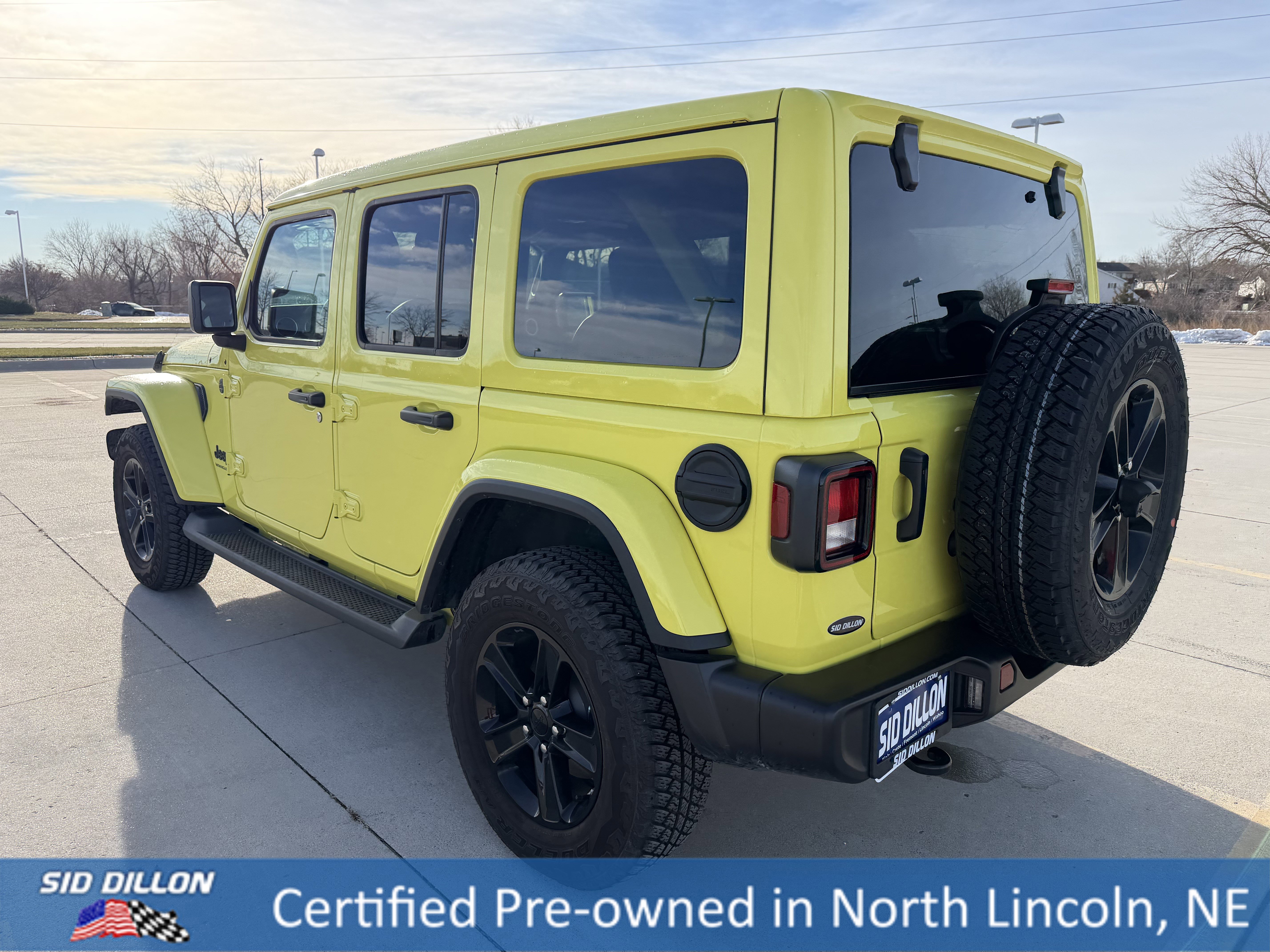 Used 2023 Jeep Wrangler Unlimited Sahara image 7