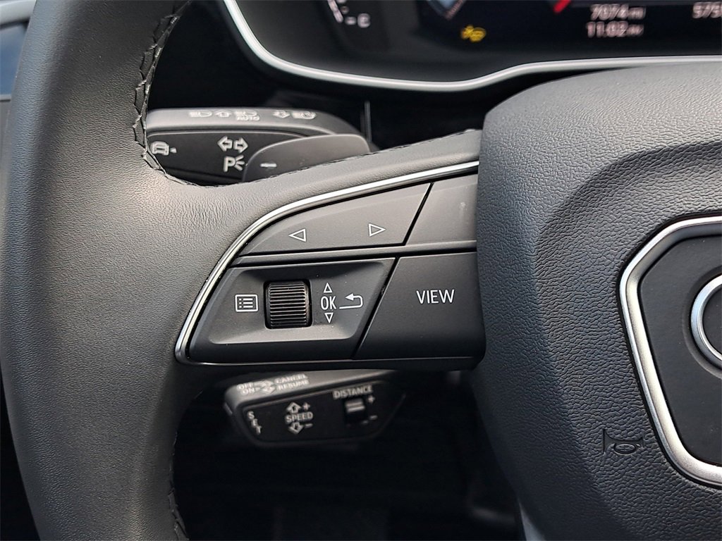 Certified 2025 Audi Q3 2.0T Premium w/ Convenience Package image 9