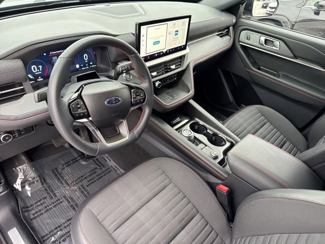 Used 2025 Ford Explorer ST-Line w/ Premium Package AWD/4WD image 11