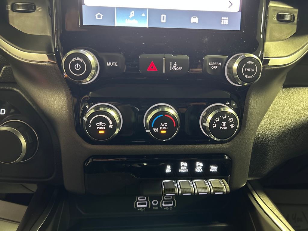 New 2026 RAM 1500 Big Horn AWD/4WD image 17
