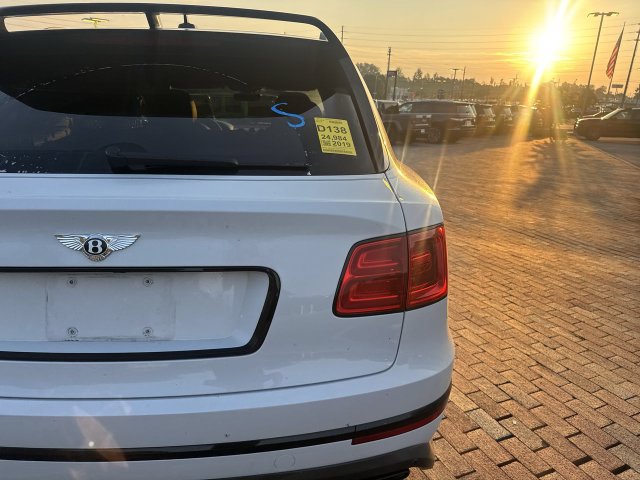 Used 2019 Bentley Bentayga AWD/4WD image 11