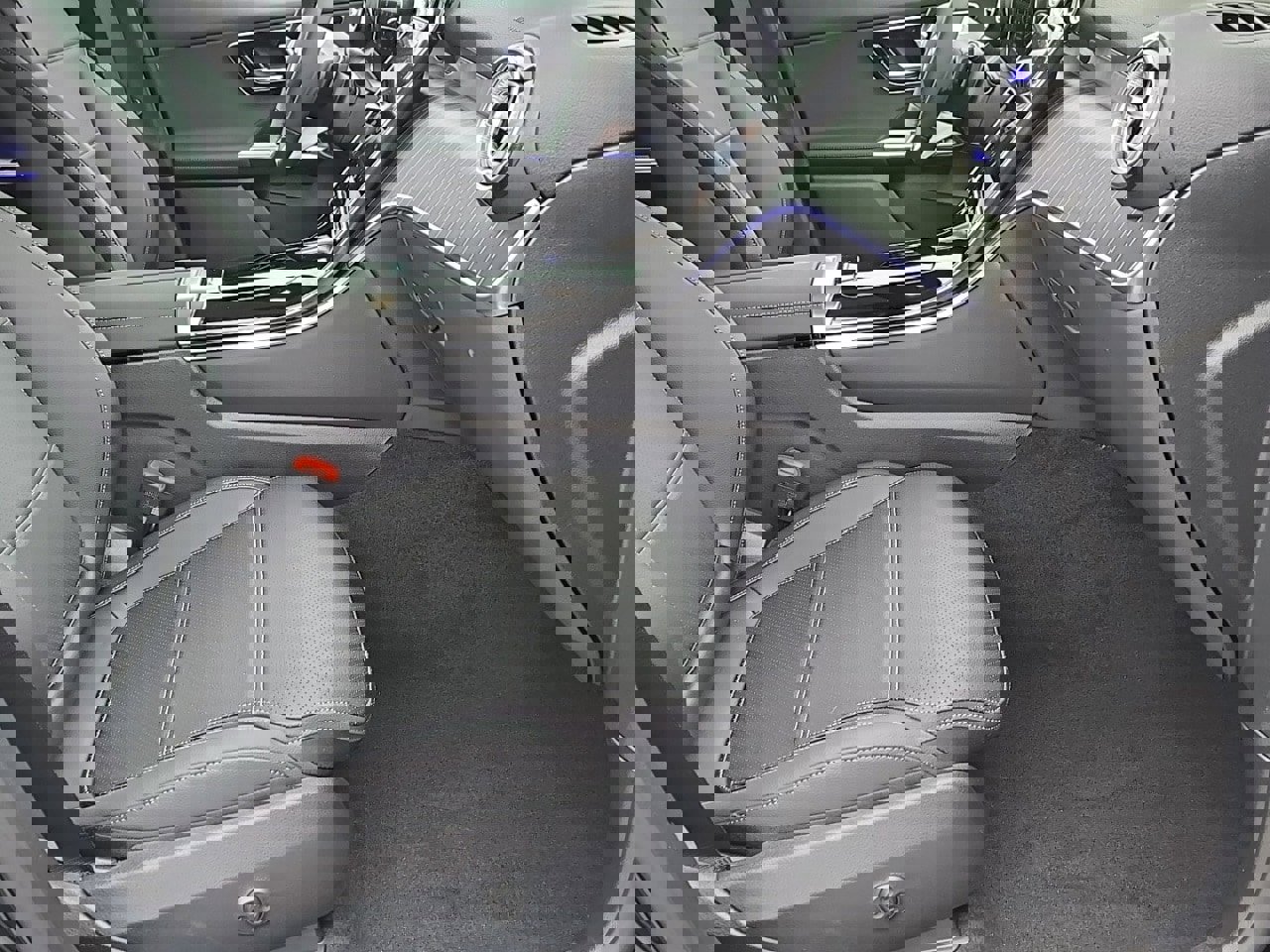 New 2026 Mercedes-Benz GLC 300 4MATIC image 36