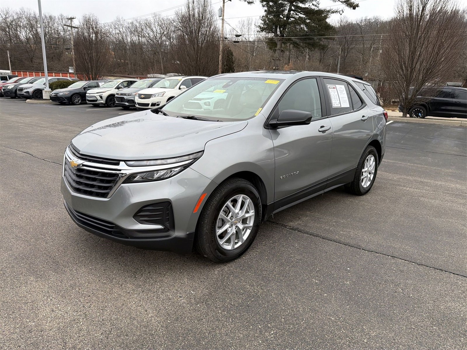 Used 2024 Chevrolet Equinox LS w/ LS Convenience Package image 4