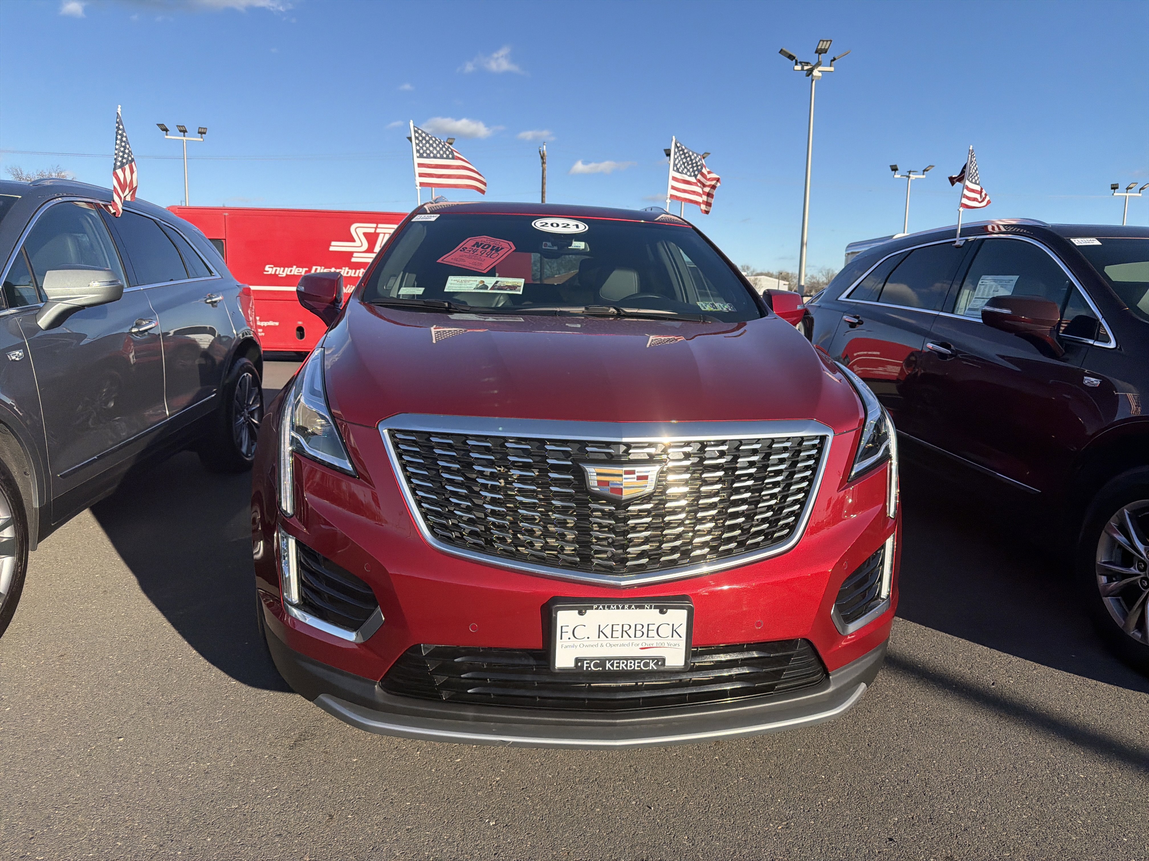 Used 2021 Cadillac XT5 Premium Luxury image 3