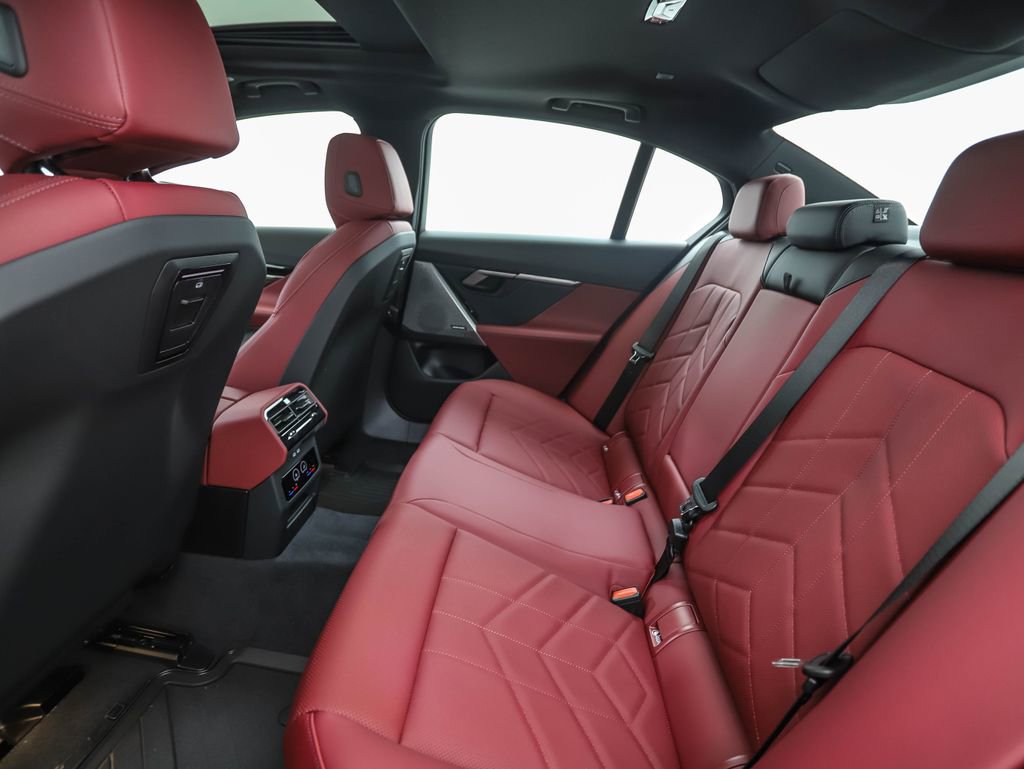 New 2026 BMW 530i xDrive w/ M Sport Package image 23