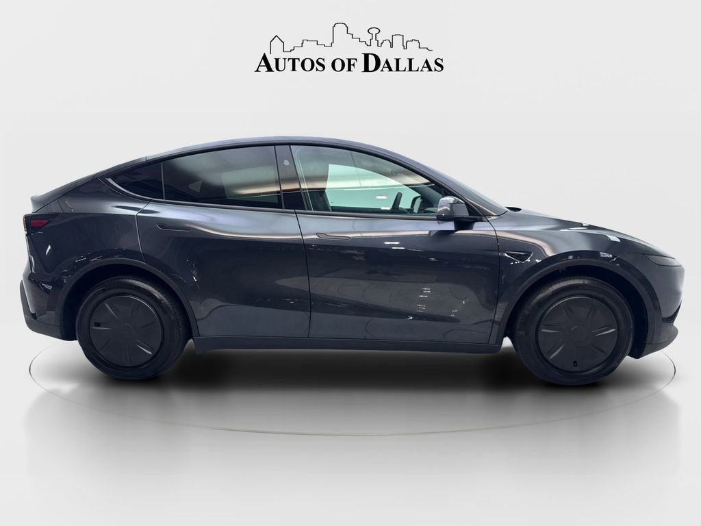 Used 2026 Tesla Model Y 2WD image 10