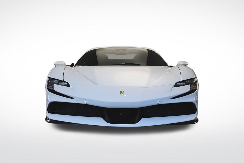 Used 2024 Ferrari SF90 Spider image 8