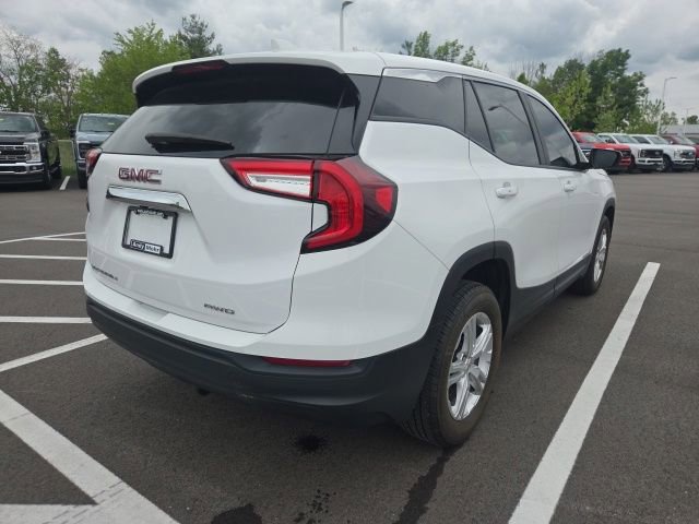 Used 2024 GMC Terrain SLE AWD/4WD image 8