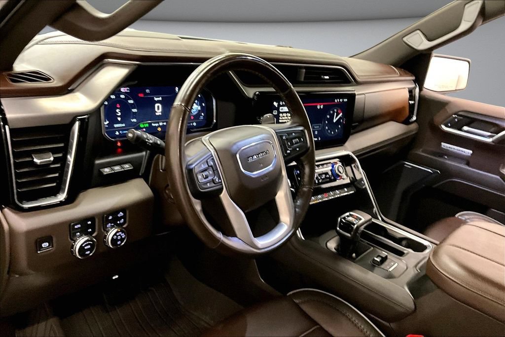 Used 2024 GMC Sierra 1500 Denali w/ Technology Package AWD/4WD image 18