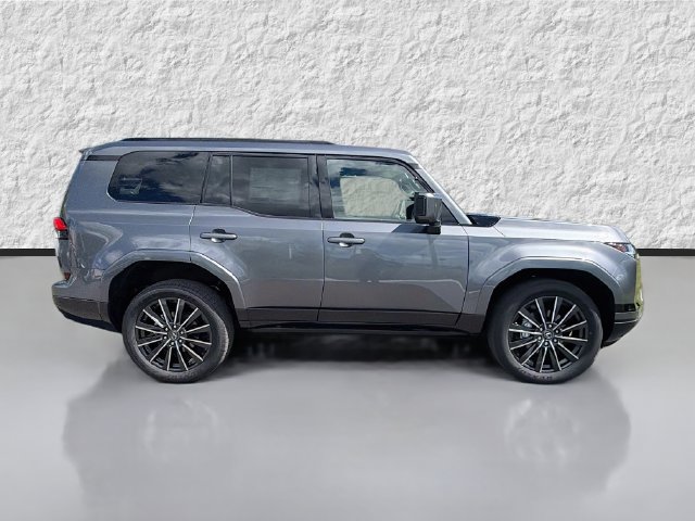 New 2026 Lexus GX 550 w/ Cold Area Package AWD/4WD image 2