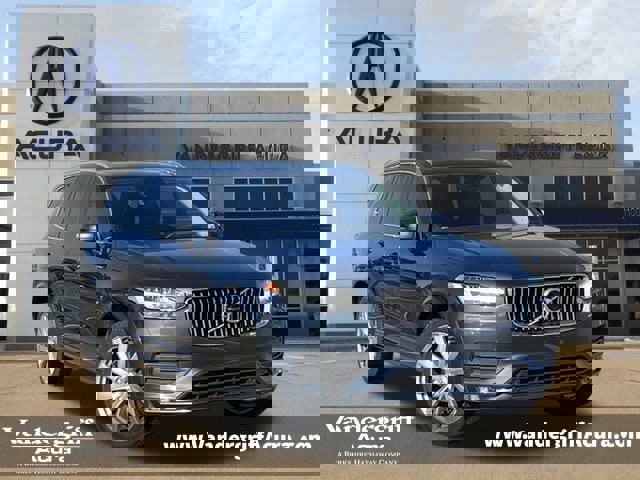 Used 2021 Volvo XC90 T5 Momentum w/ Advanced Package