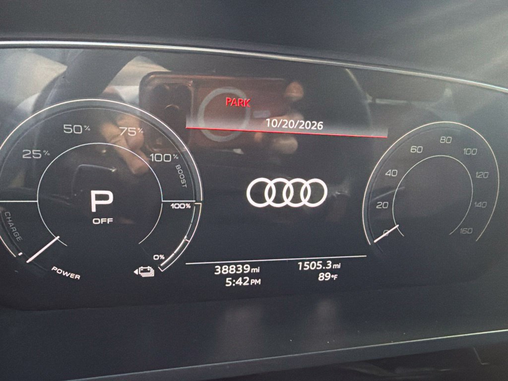 Used 2024 Audi Q8 e-tron Premium AWD/4WD image 11