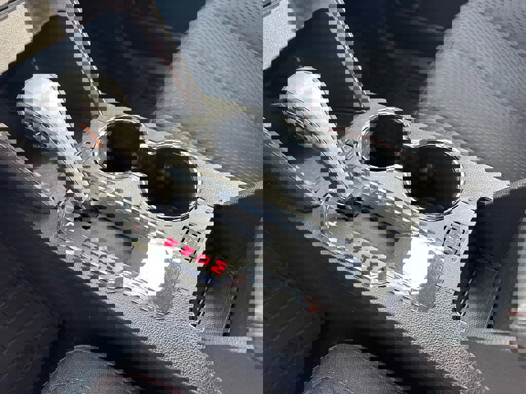 Used 2014 GMC Terrain SLE image 16