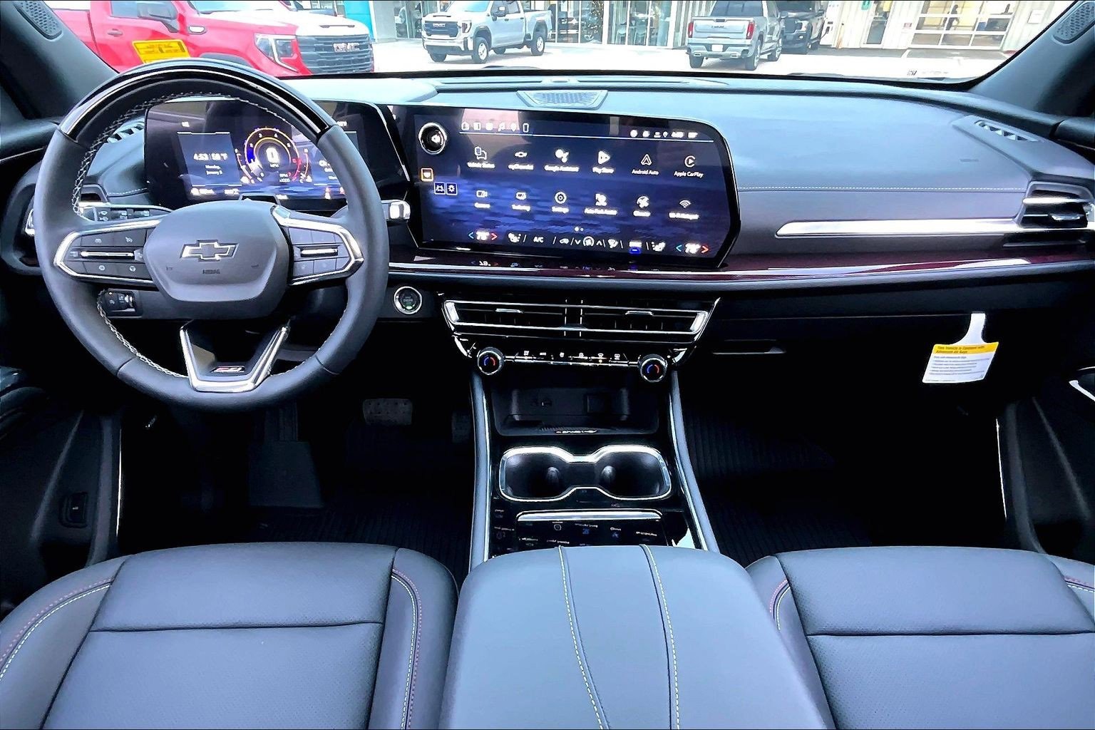 New 2026 Chevrolet Traverse Z71 w/ Enhanced Driving Package image 5