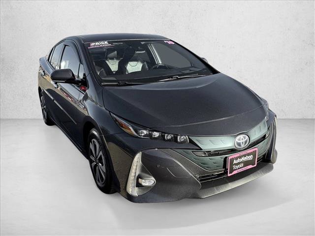 Used 2018 Toyota Prius Prime Advanced FWD video 3