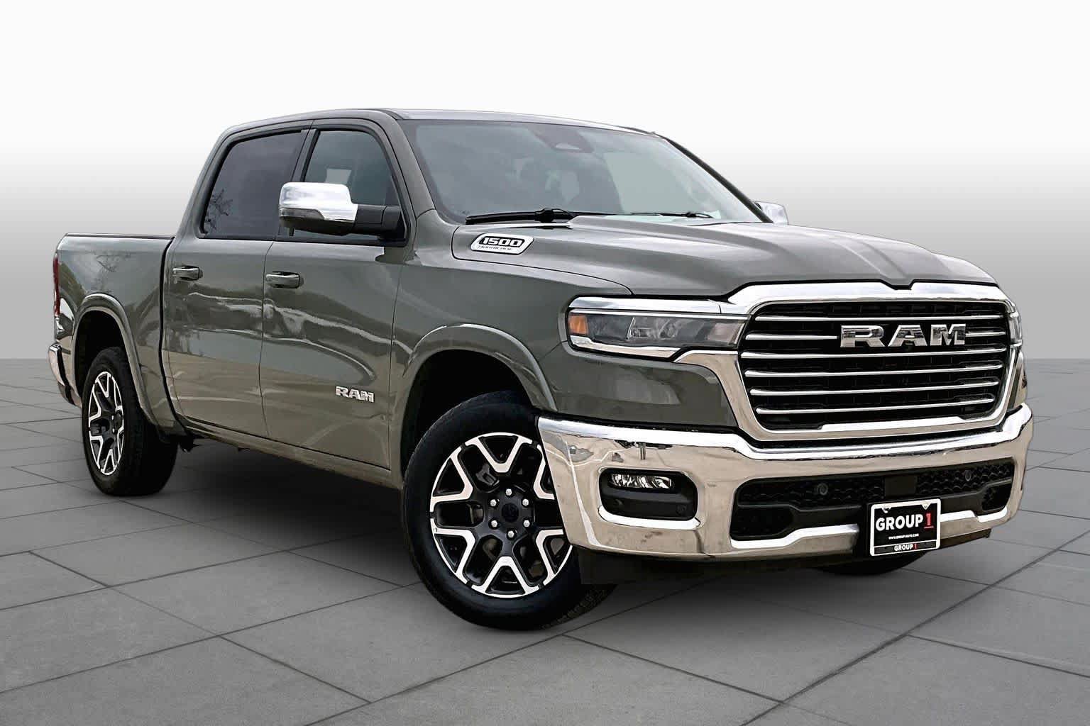 Used 2026 RAM 1500 Laramie AWD/4WD image 3
