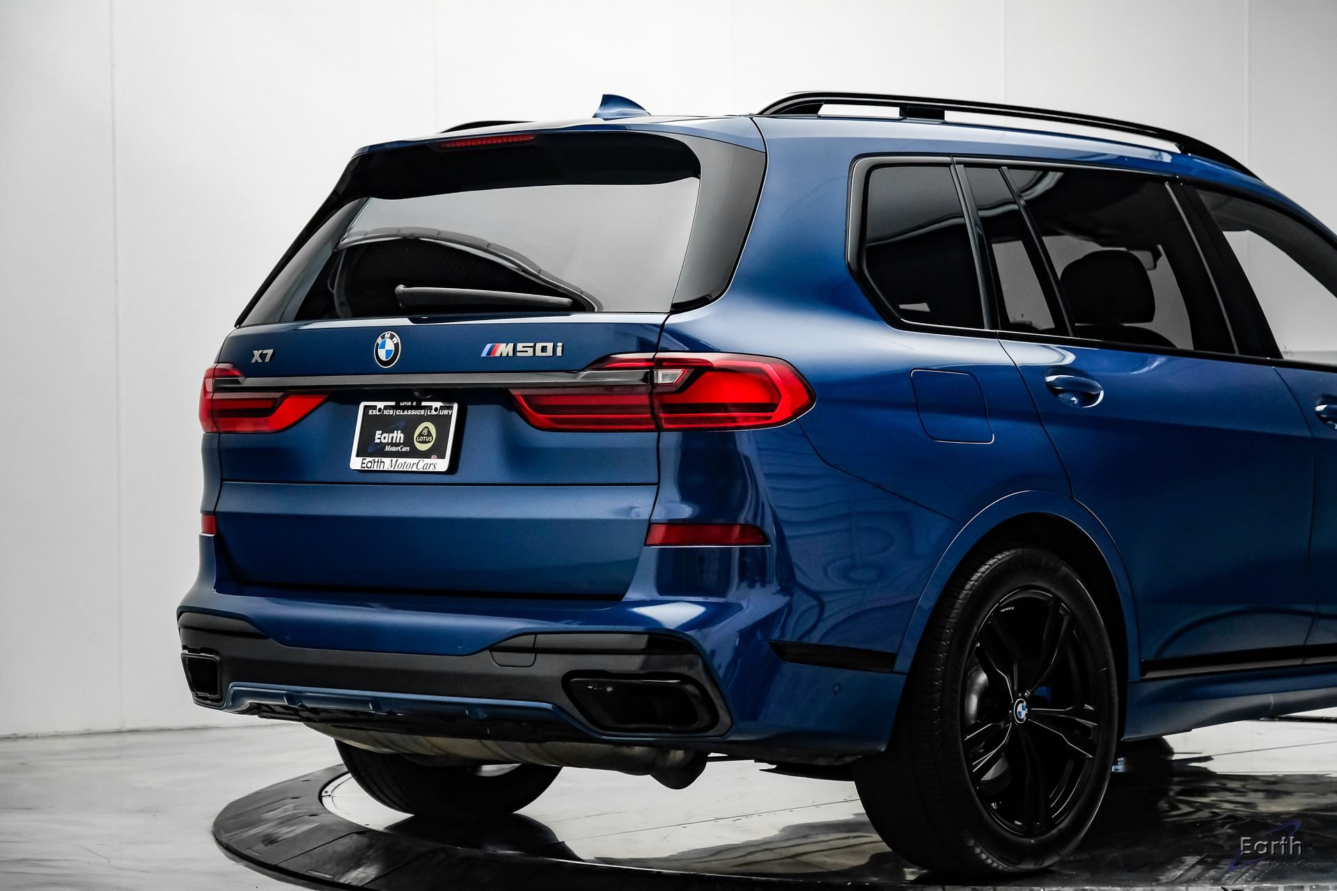 Used 2022 BMW X7 M50i w/ Dynamic Handling Package AWD/4WD image 16