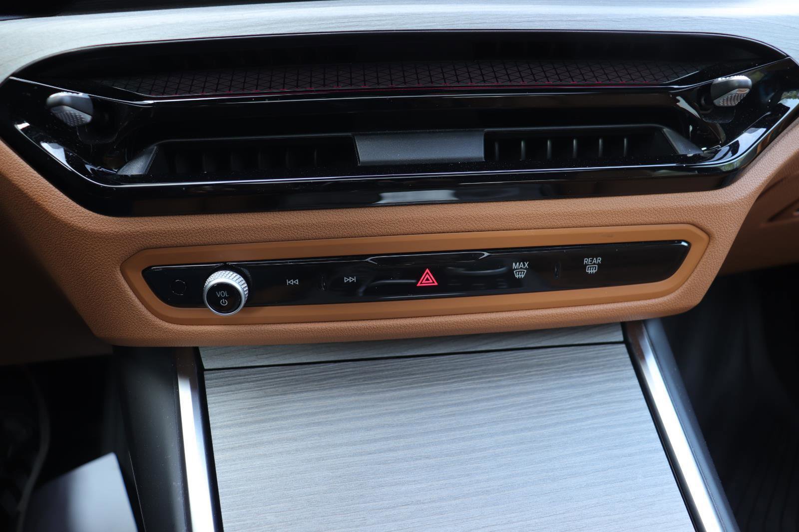 Used 2025 BMW 430i Coupe w/ Convenience Package image 31