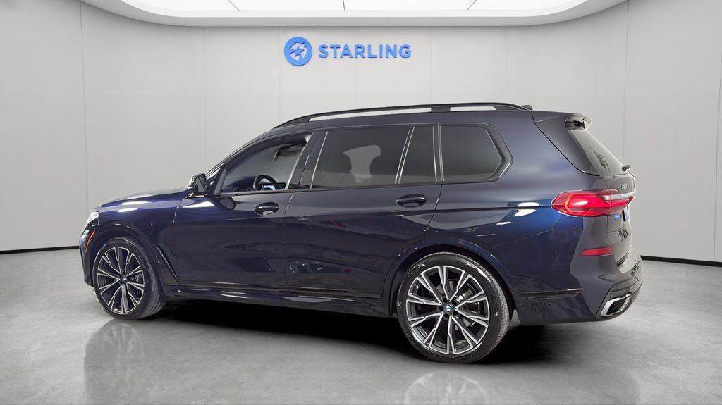 Used 2021 BMW X7 xDrive40i w/ M Sport Package AWD/4WD image 4