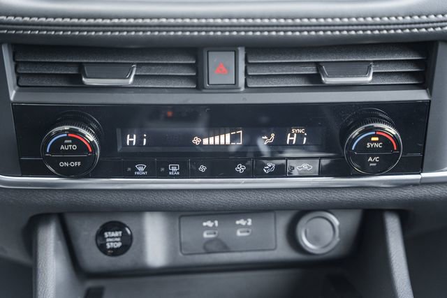 Used 2026 Nissan Rogue SV image 28