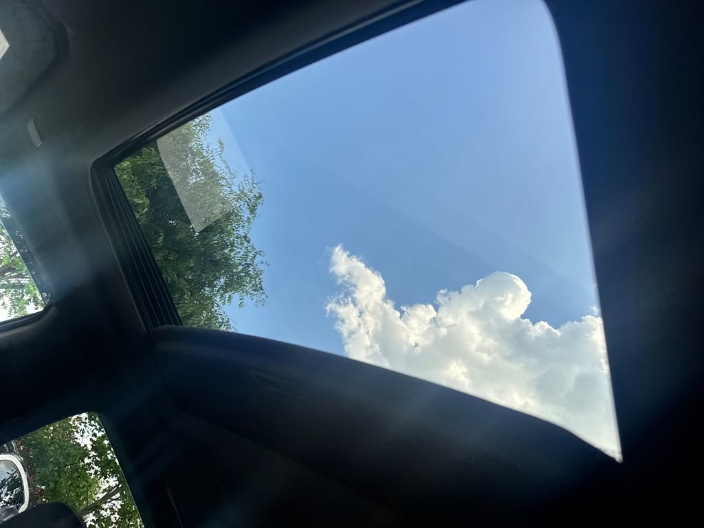 Used 2023 GMC Canyon Denali image 20