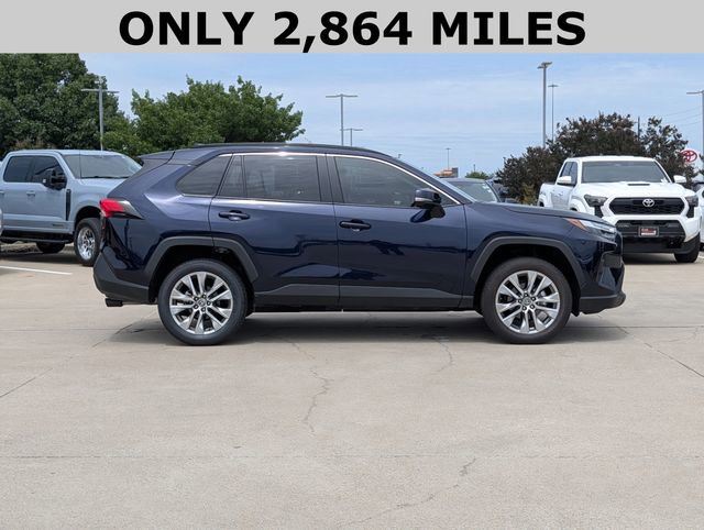 Used 2025 Toyota RAV4 XLE Premium FWD image 4