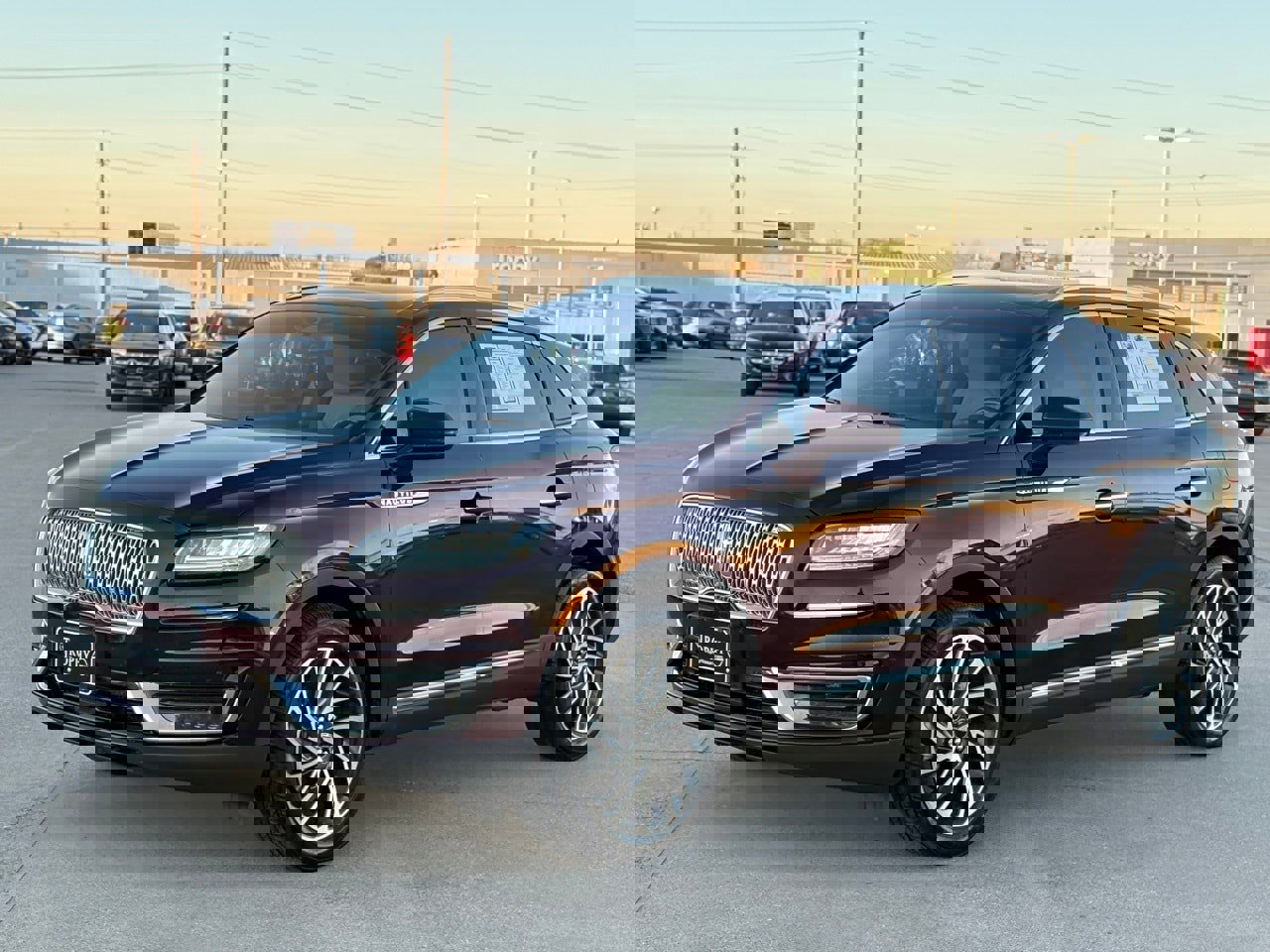 Used 2020 Lincoln Nautilus Reserve image 3