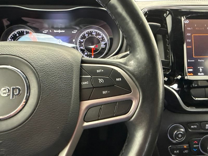 Used 2019 Jeep Cherokee High Altitude AWD/4WD image 26