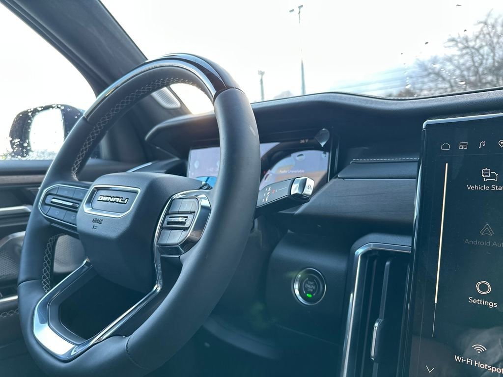 New 2026 GMC Acadia Denali Ultimate AWD/4WD image 28