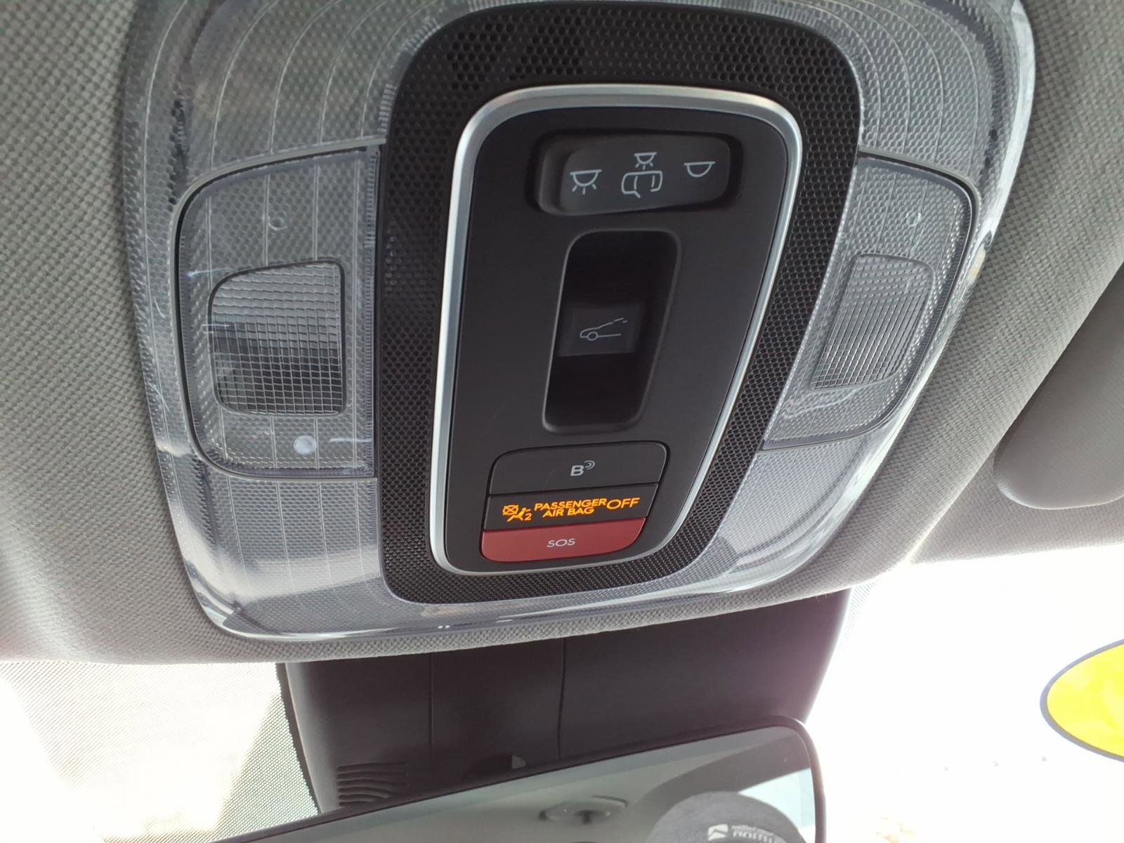 Certified 2025 Hyundai Elantra Limited image 32