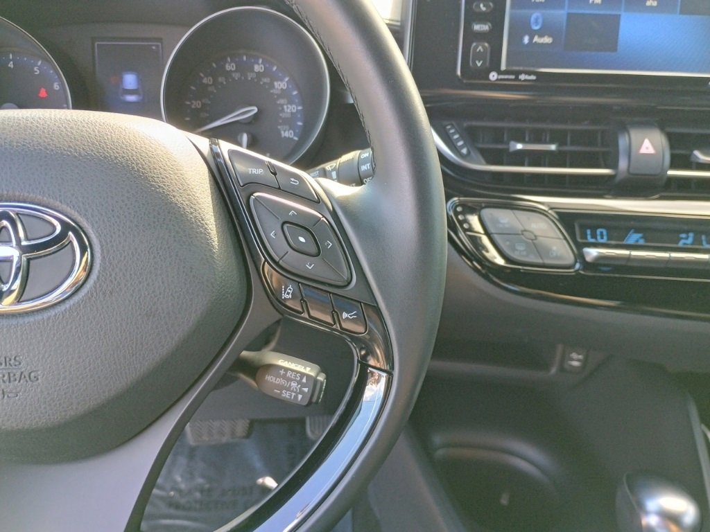 Used 2018 Toyota C-HR XLE image 24