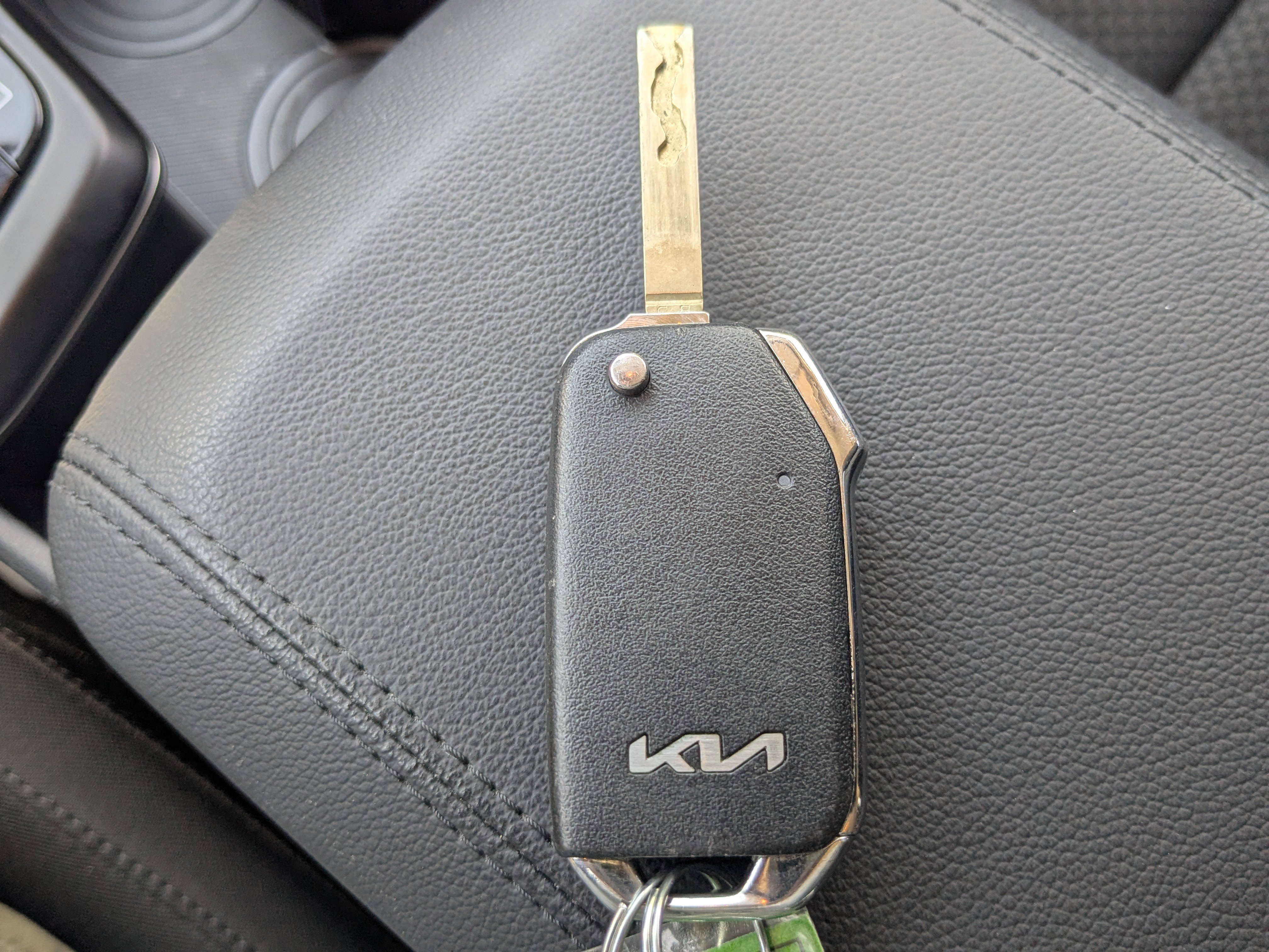 Certified 2025 Kia Sportage LX AWD/4WD image 36